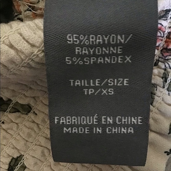 Suzy Shier floral top - Picture 5 of 7